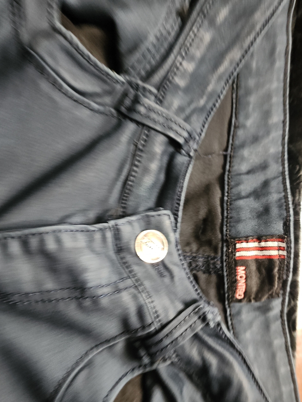 30x32 Slim Fit Men's Navy Jeans with Red-Trim Waistband
